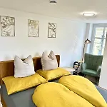 Golden Hour Mit Seeblick Апартаменты